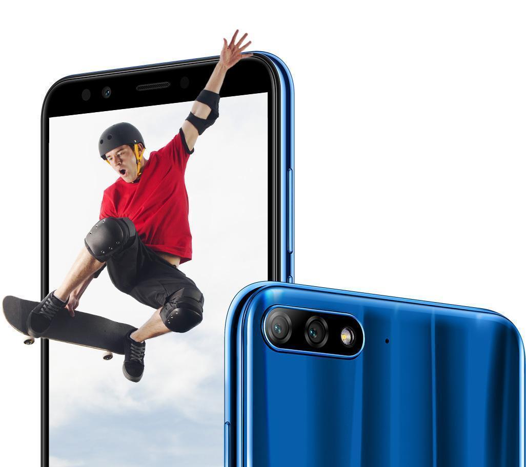 هاتف huawei y7 prime 2018 من الأمام والخلف باللون الأزرق