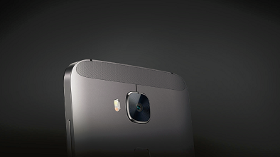 Újabb ujjlenyomat olvasós okostelefon a Huawei kínálatában,