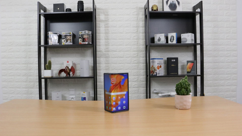 HUAWEI Mate Xs Hands on Review: Αυτό είναι το καλύτερο αναδιπλούμενο τηλέφωνο της αγοράς!