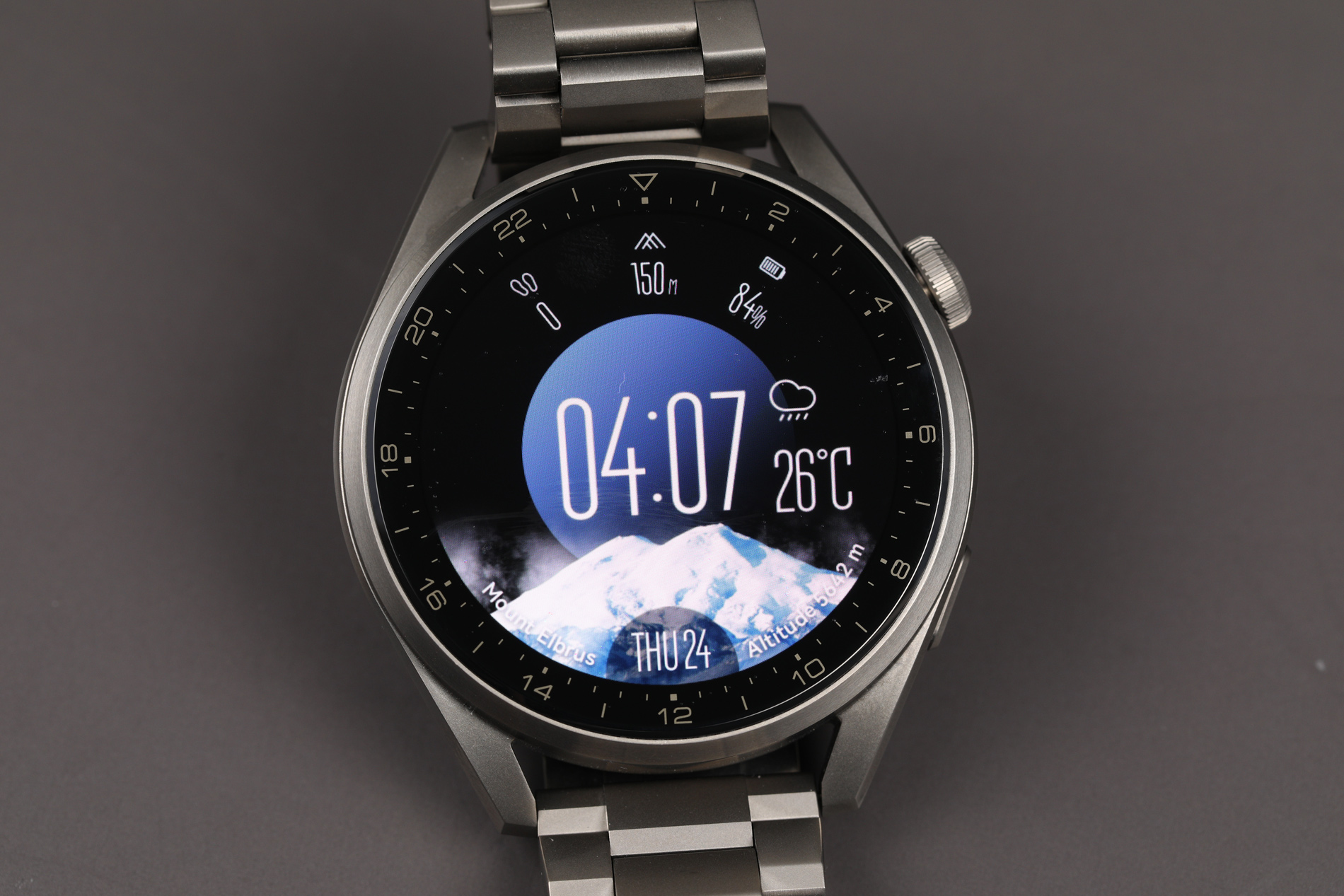 Tactil, controlabil și interactiv, noul smartwatch HUAWEI WATCH 3 aduce imagini de fundal pentru ceas cu design ușor de personalizat