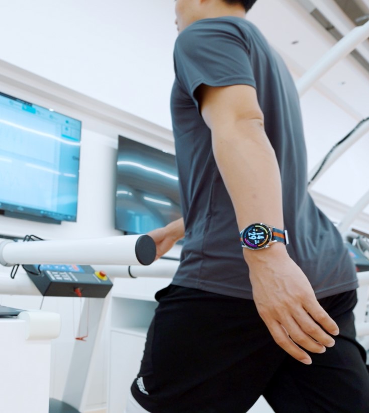 HUAWEI 运动健康科学实验室