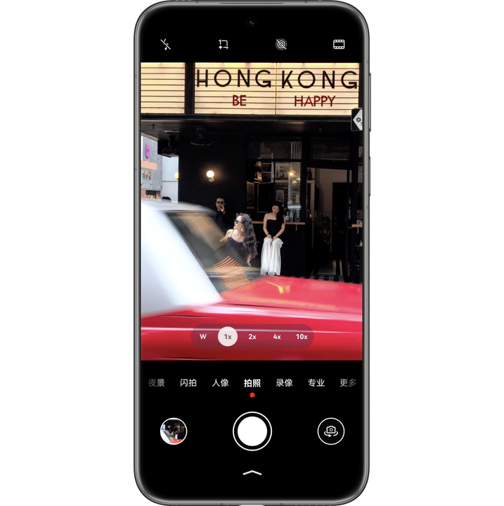 展示了鸿蒙操作系统 6 的 AI 色卡功能。
