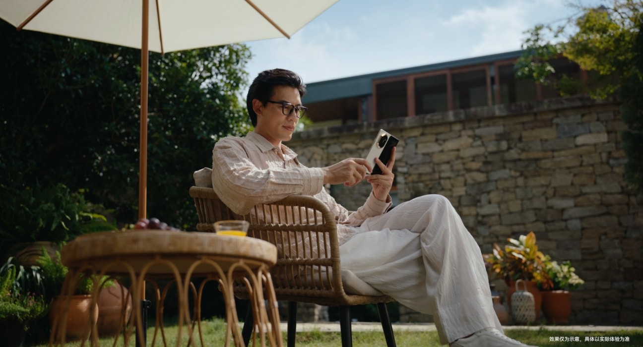 华为阅读智能核心科技 AI 动态图书：目之所及动起来，人机交互新玩法的演示视频