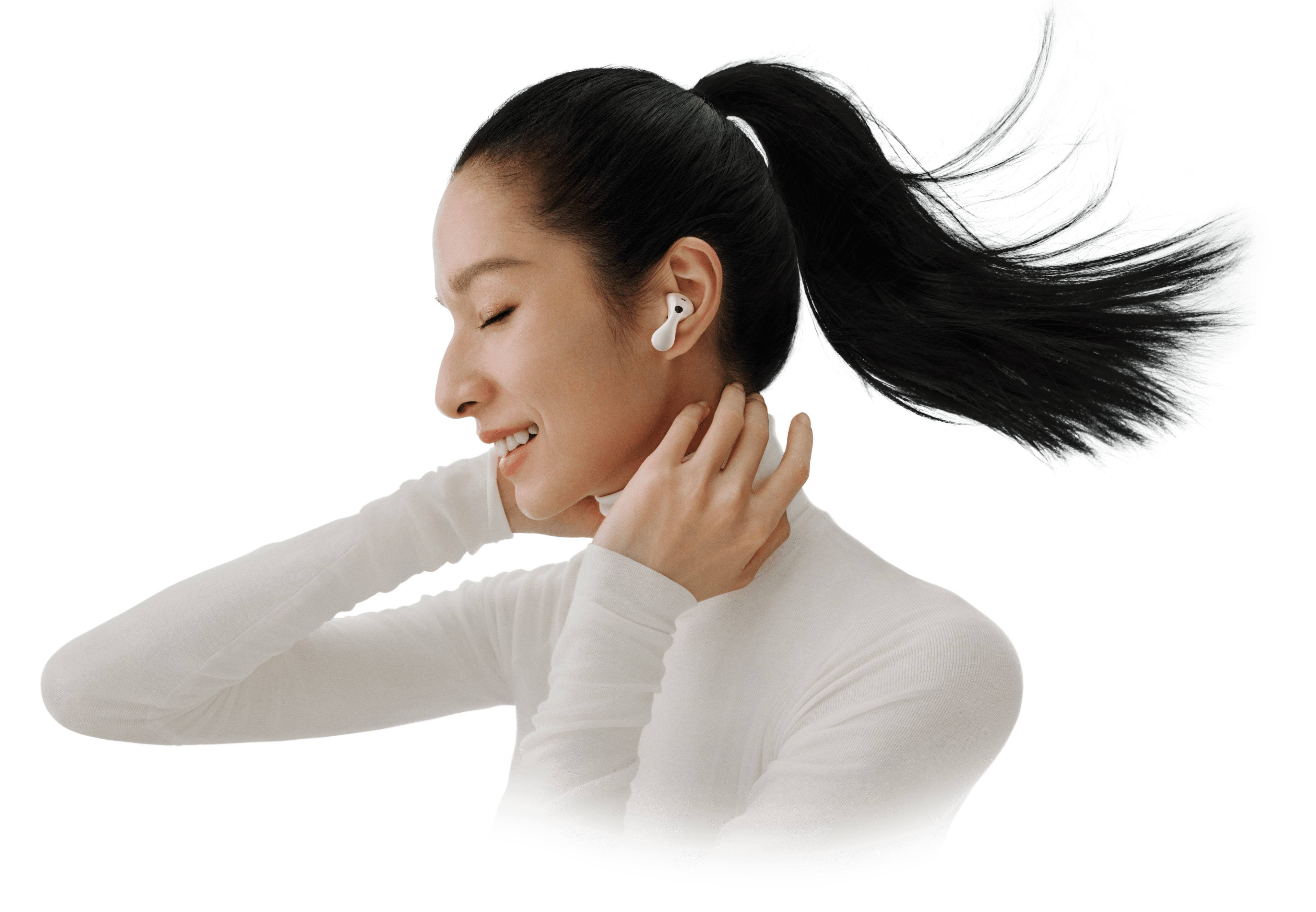 展示女生佩戴 HUAWEI FreeBuds 6 沉浸聆听