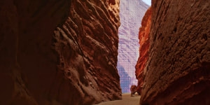 华为Vision智慧屏 SE3 鸿鹄对比