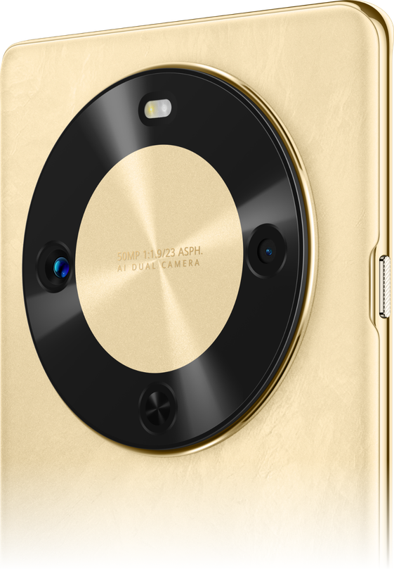 华为畅享 70X 尊享版Pro 背面摄像头特写视角，展示后置摄像头参数与细节