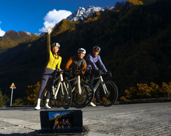 HUAWEI Mate X7 AI 悬停拍照样张