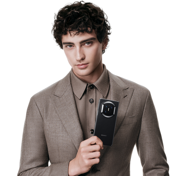 HUAWEI Mate 7 人物场景图，展示黑色产品