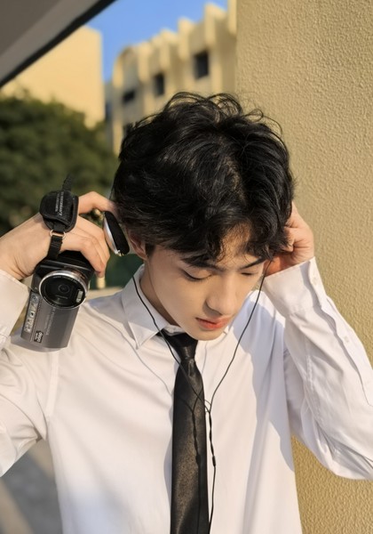 HUAWEI nova 13 Pro 影像样张,展示可变光圈