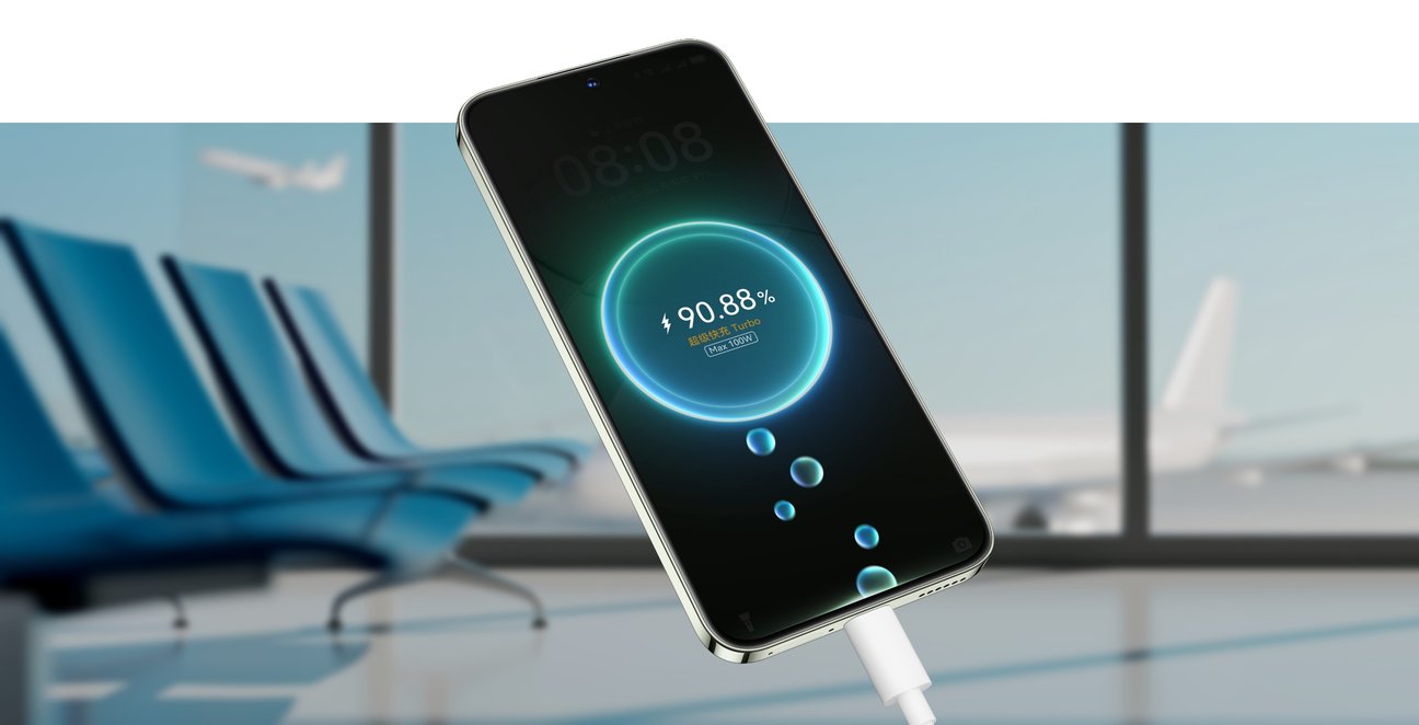 HUAWEI nova 13 在机场充电界面,展示100 W 智能快充 Turbo