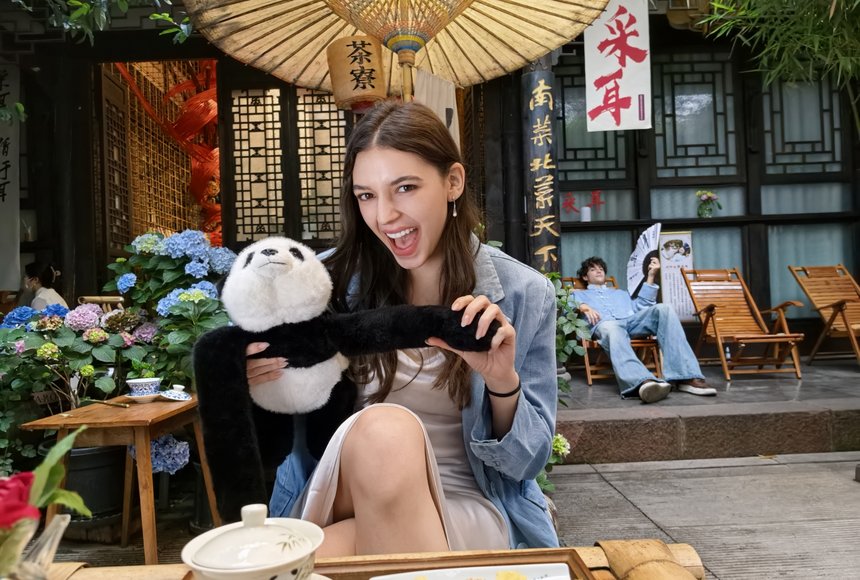 HUAWEI nova 14 Pro 影像样张,展示后置多焦段人像