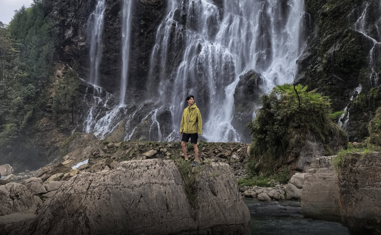 HUAWEI nova 14 Ultra 影像样张，展示后置多焦段人像