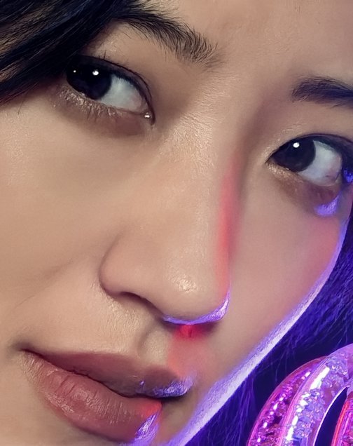 HUAWEI nova 14 Ultra Livehouse 前置多焦段人像样张，展示多焦段自拍能力