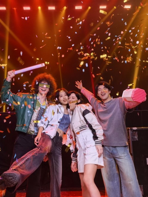 HUAWEI nova 14 Ultra Livehouse 后置人像样张，展示色彩真实清晰