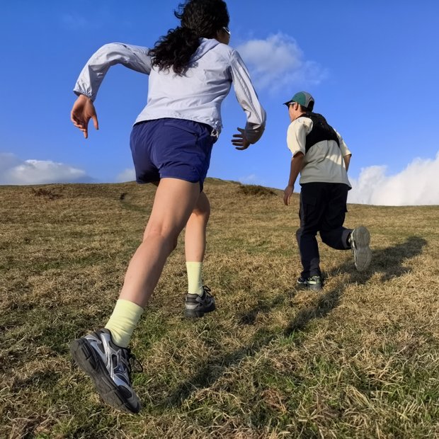 HUAWEI nova 14 Ultra 后置闪拍,展示抓拍的清晰