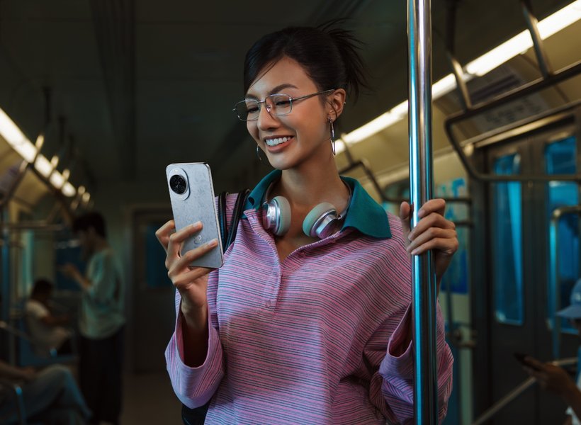 HUAWEI nova 14 AI 网络秒回