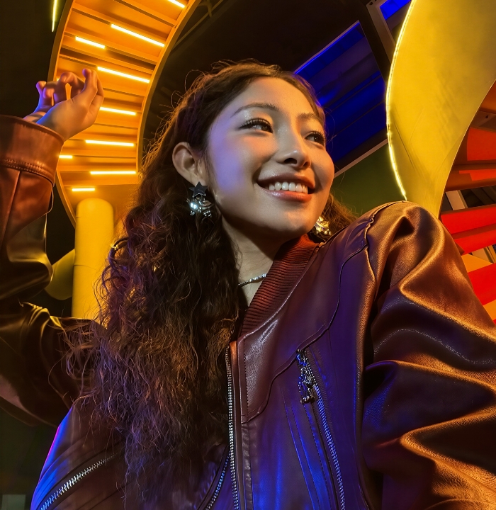 HUAWEI nova 15 暗光自拍样张，展示暗光自拍清晰