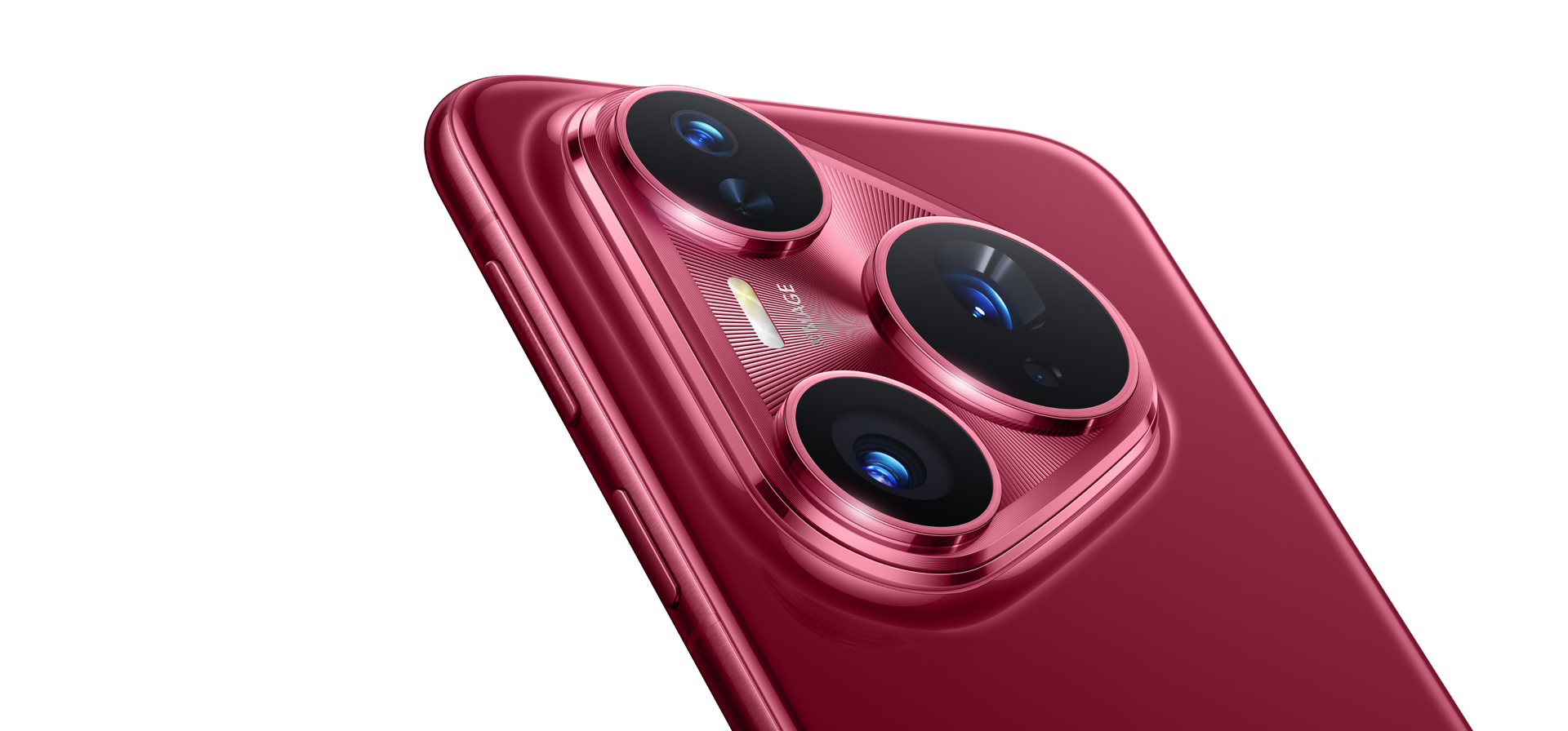 HUAWEI Pura 80 Pro+ 手机摄像头特写图,展示手机的影像系统