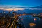 HUAWEI Pura 80 Pro 拍摄的夜景照片，体现 1 英寸超大底传感器和红枫原色影像带来的拍照效果