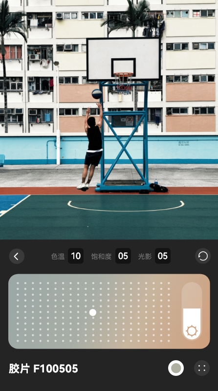 HUAWEI Pura 80 四种个性色卡的风格展示，体现多风格色卡的照片效果