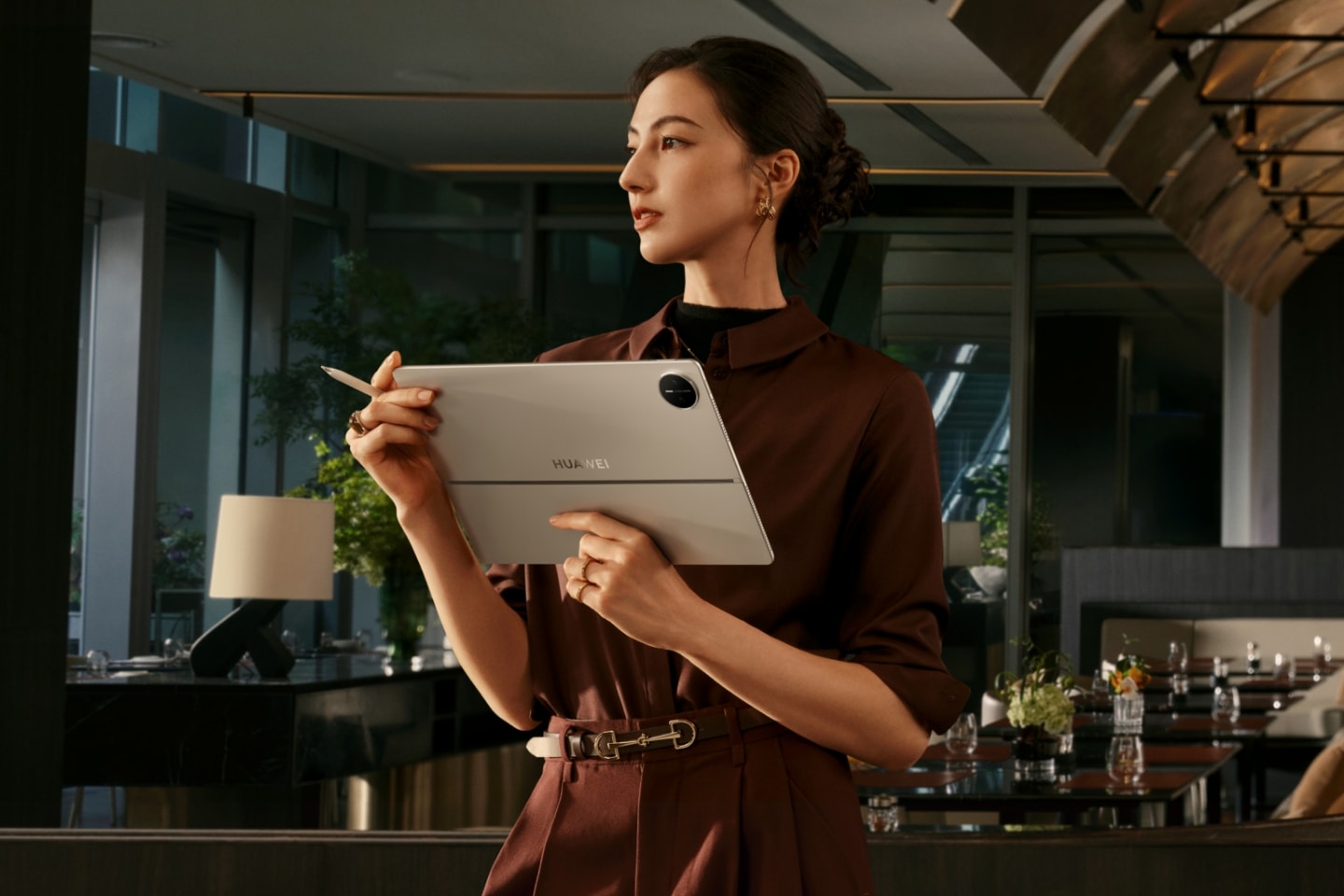 用户使用皓月银 HUAWEI MatePad Edge