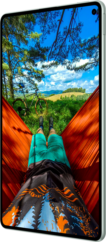 HUAWEI MatePad Mini 屏幕对比图，展现了柔光屏清晰护眼的特性