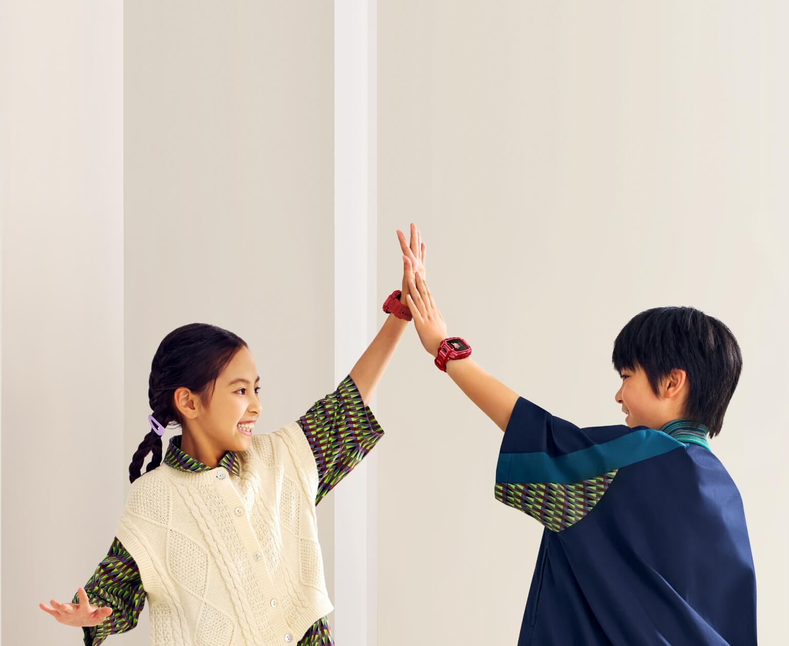 华为儿童手表 5 Pro 感光炫彩版加好友