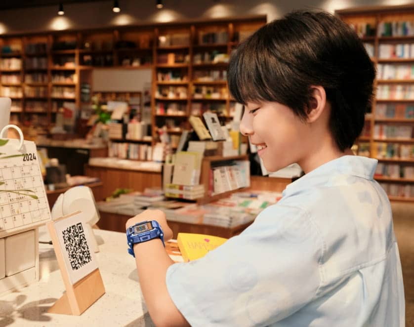 华为儿童手表 5 Pro 移动支付