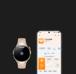 HUAWEI WATCH 5 和华为手机的界面图，展示了 HUAWEI WATCH 5 可匹配HarmonyOS、iOS或Android系统的手机用户