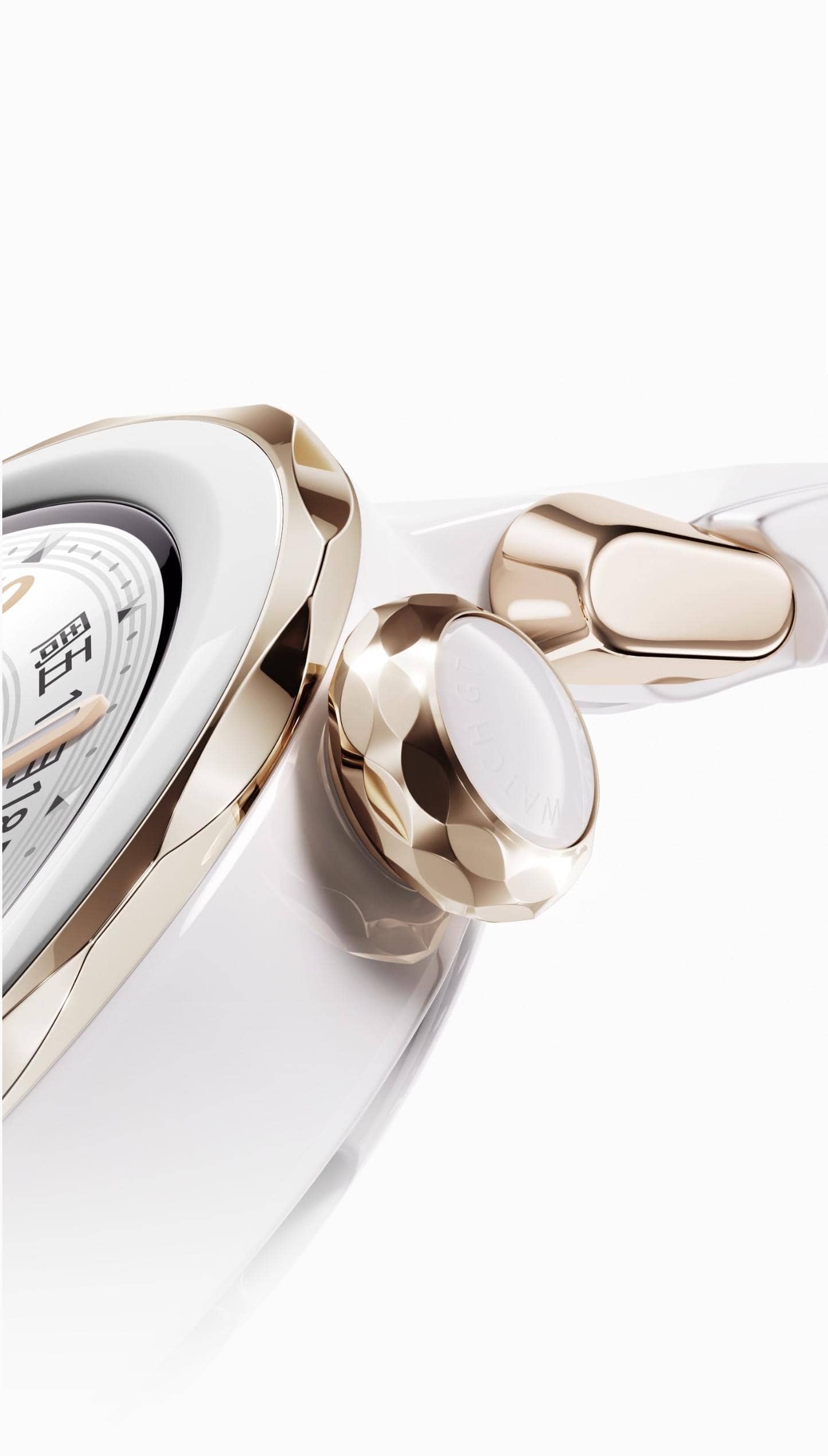 展示 HUAWEI WATCH GT 5 Pro 42mm 的运动款，搭配钛合金表圈，白色氟橡胶表带