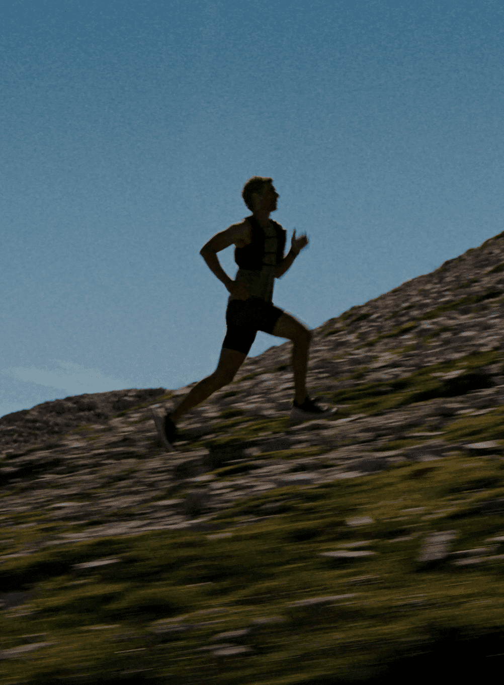 佩戴HUAWEI WATCH GT 5 跑步的视频，展示了向日葵定位的功能