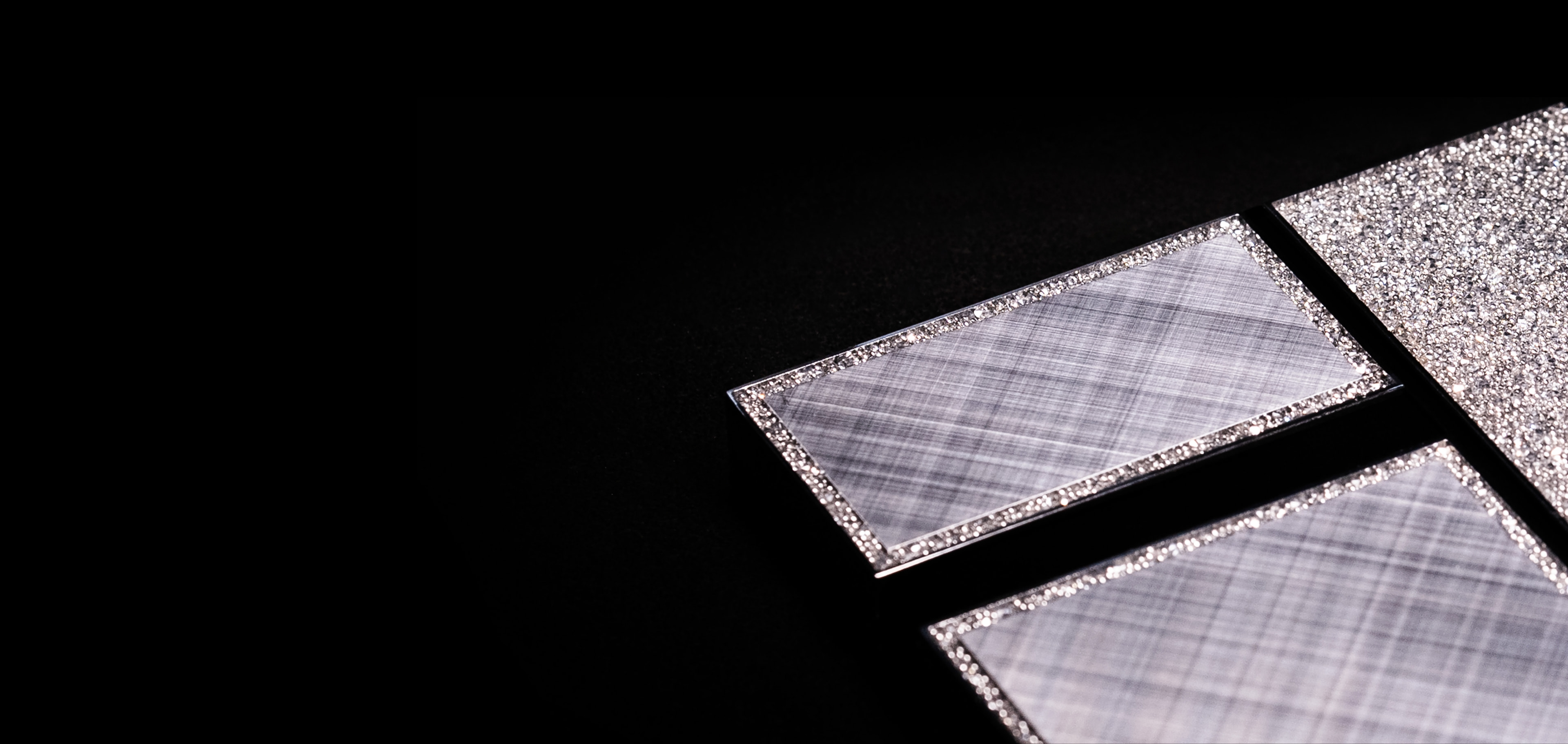 华为鸿蒙智家 智能开关 蒙德里安 月辉系列制作工艺