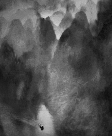 Xianggong Mountain in the Morning