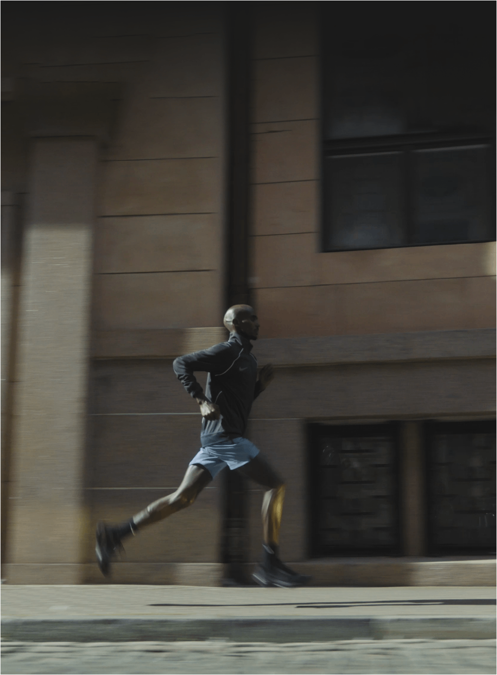 Mo Farah is running with HUAWEI WATCH GT 5 positioning system video