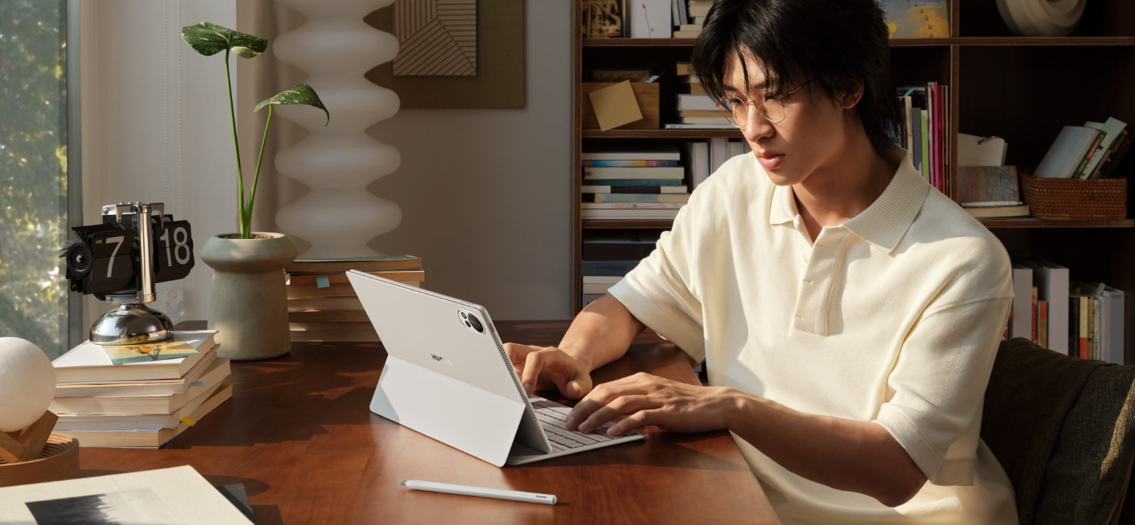 HUAWEI Smart Magnetic Keyboard (Compatible with HUAWEI HUAWEI Smart Magnetic Keyboard (Compatible with HUAWEI