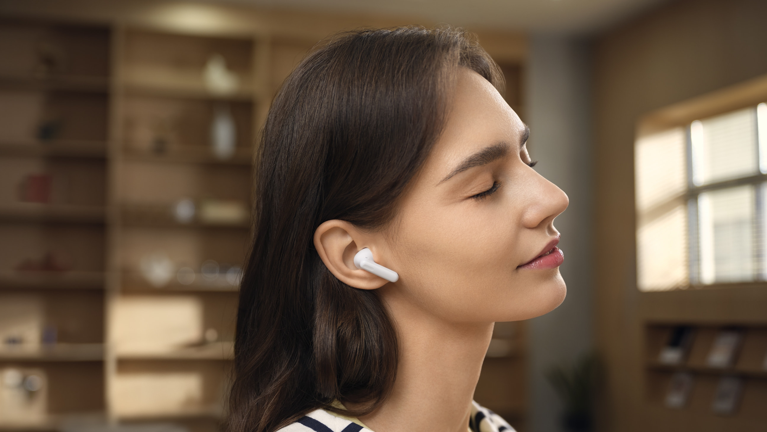 Shows the six key selling points for HUAWEI FreeBuds SE 4 ANC