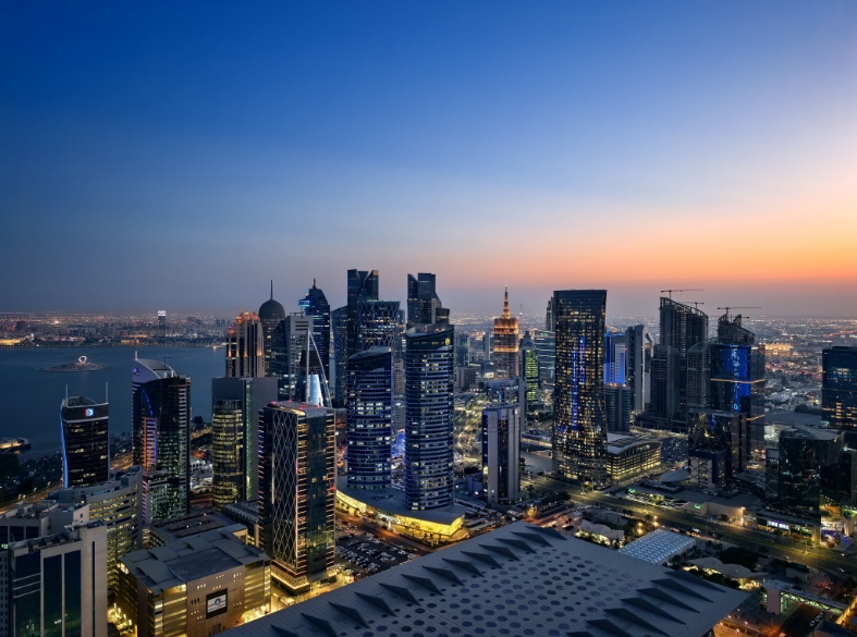 Night scenery photos taken by HUAWEI Pura 80 Pro, display the function of 1-inch Ultra Lighting Camera