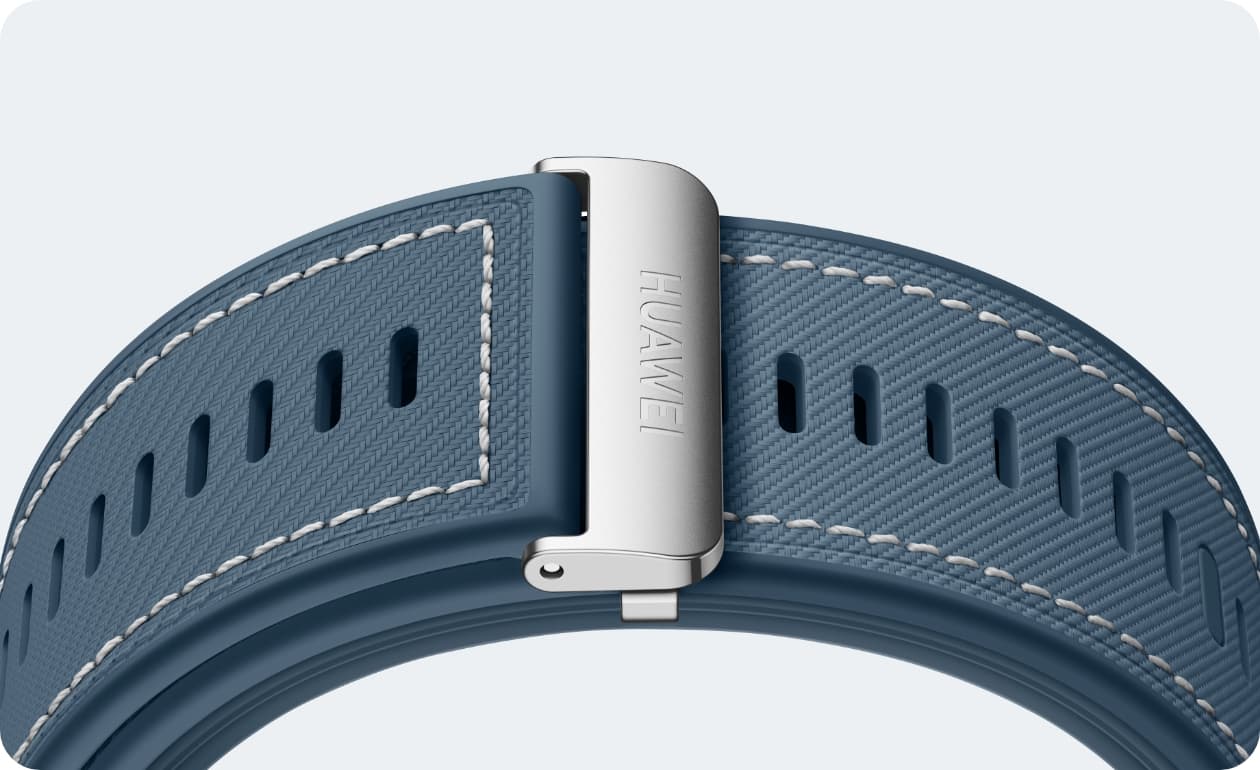 Detail of the HUAWEI WATCH D2's strap,showing the blue fluoroelastomer strap and buckle