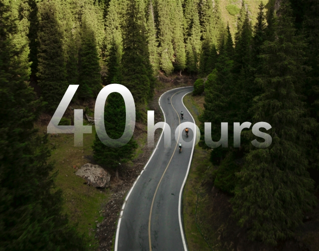 The Front view of HUAWEI WATCH GT 6 Pro shows emergency assistance function