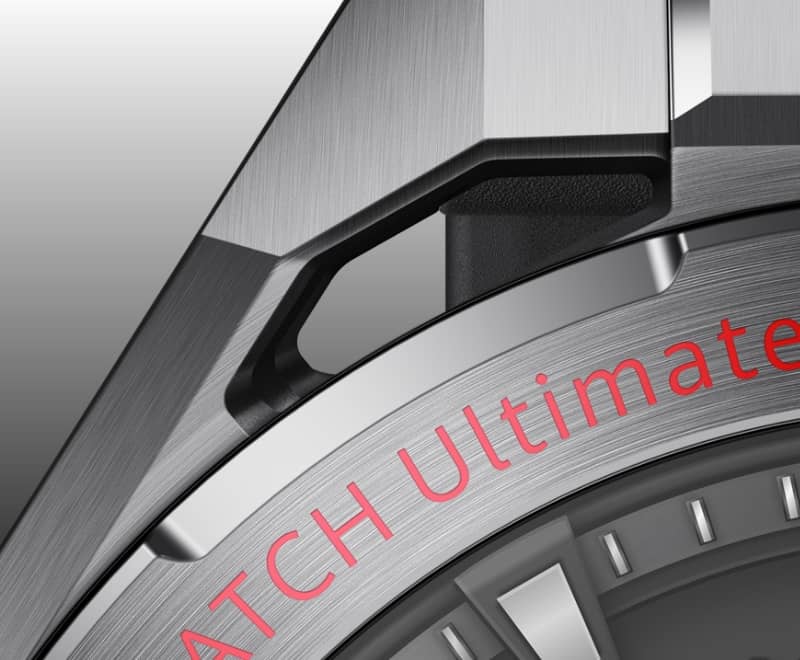 Two color choices of the HUAWEI WATCH Ultimate 2: blue and black; each is paired with a dedicated fluoroelastomer strap for both style and durability