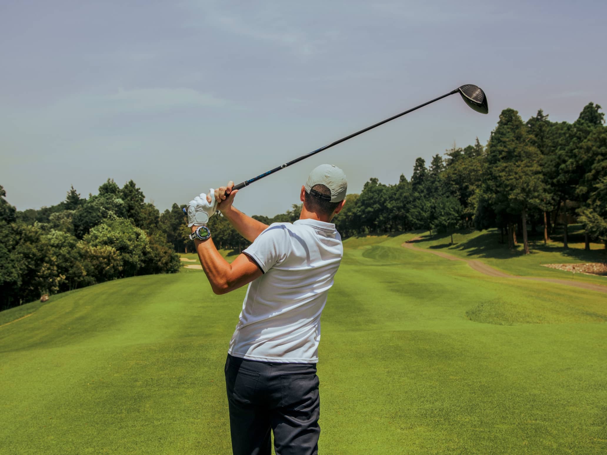 Overview of the golf features on the HUAWEI WATCH Ultimate 2, featuring the upgraded Golf course mode