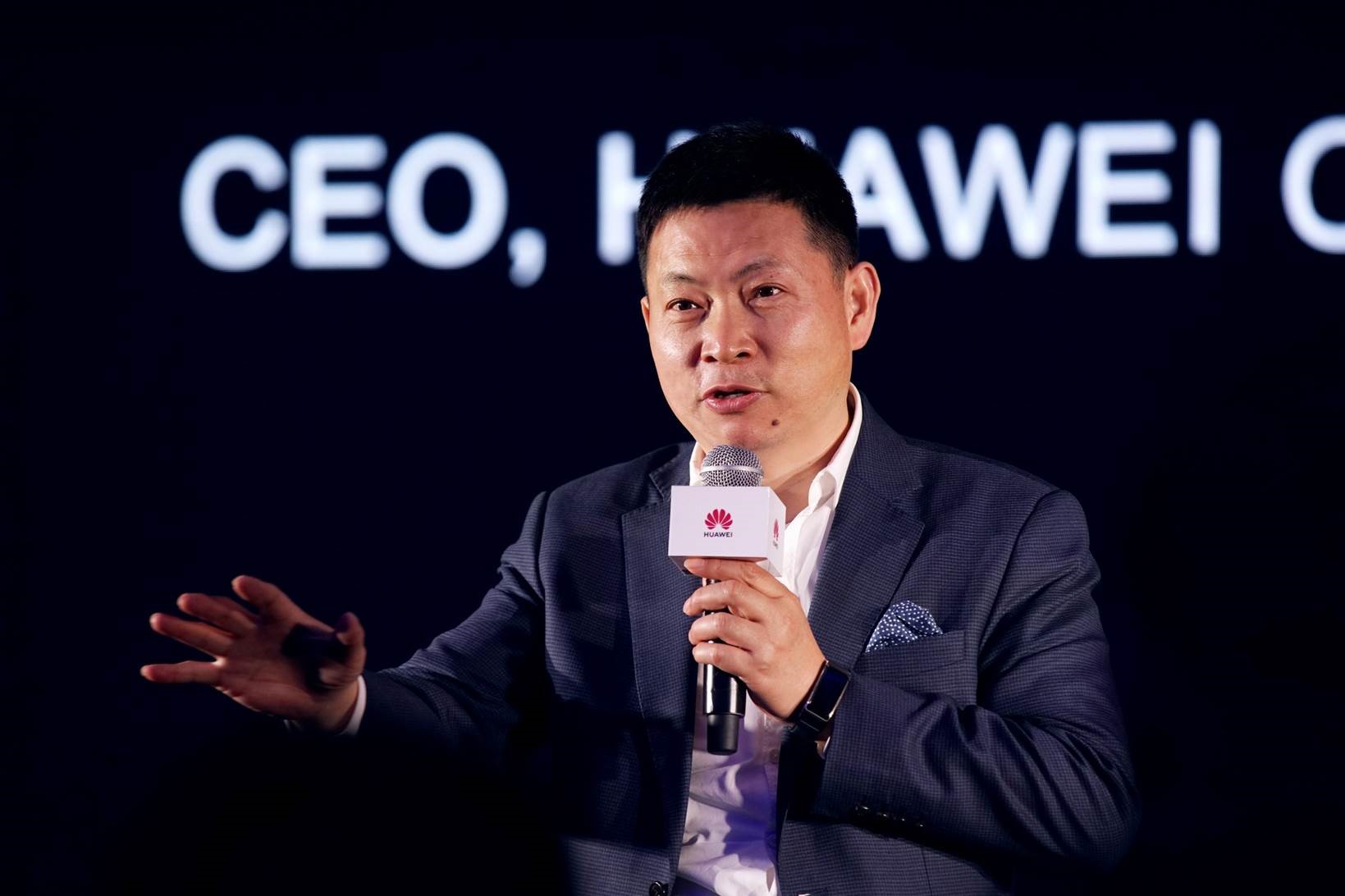 Technology Blending with Humanity: Huawei AI Makes the Impossible Possible