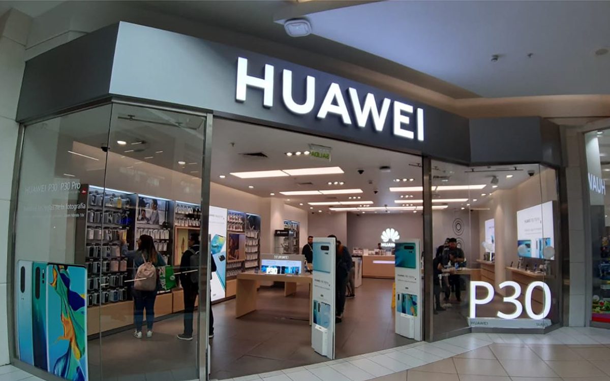 Mallplaza demanda a exoperador de tiendas Huawei por impago de arriendos