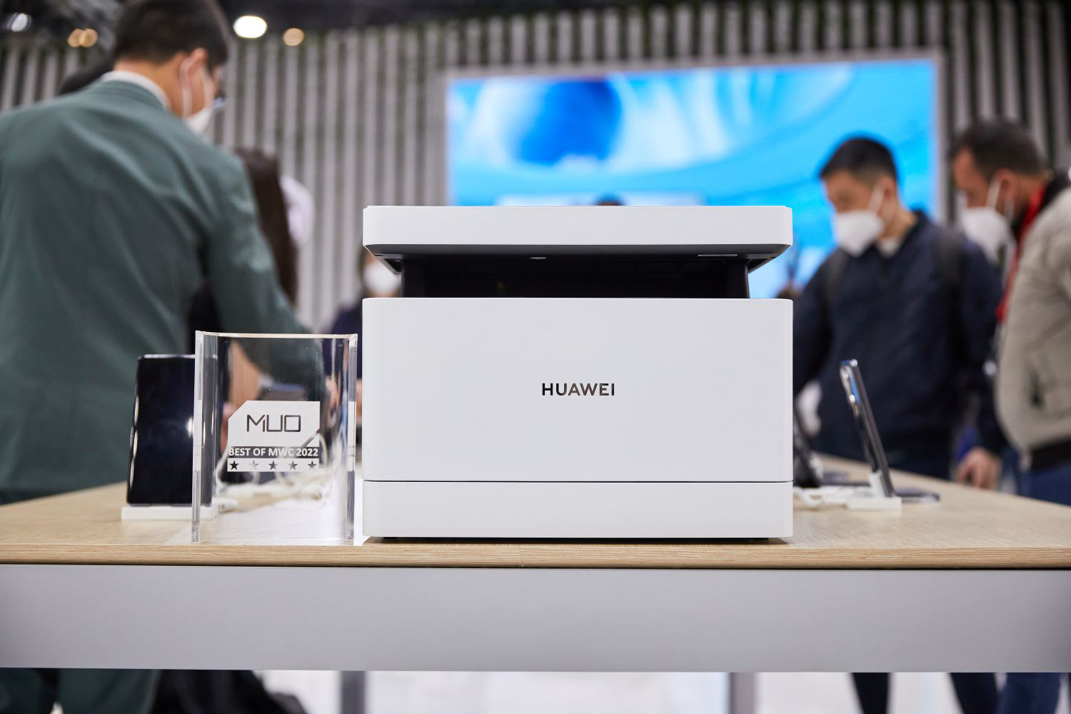 Huawei новости. Huawei Pixlab x1. Huawei Smart Office. Умная техника Huawei. Huawei 2022