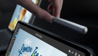 120 Hzの高精細フルビューディスプレイ搭載!
ペンやキーボードと組み合わせ自在なタブレット『HUAWEI MatePad 11』を
7月23日(金)より発売