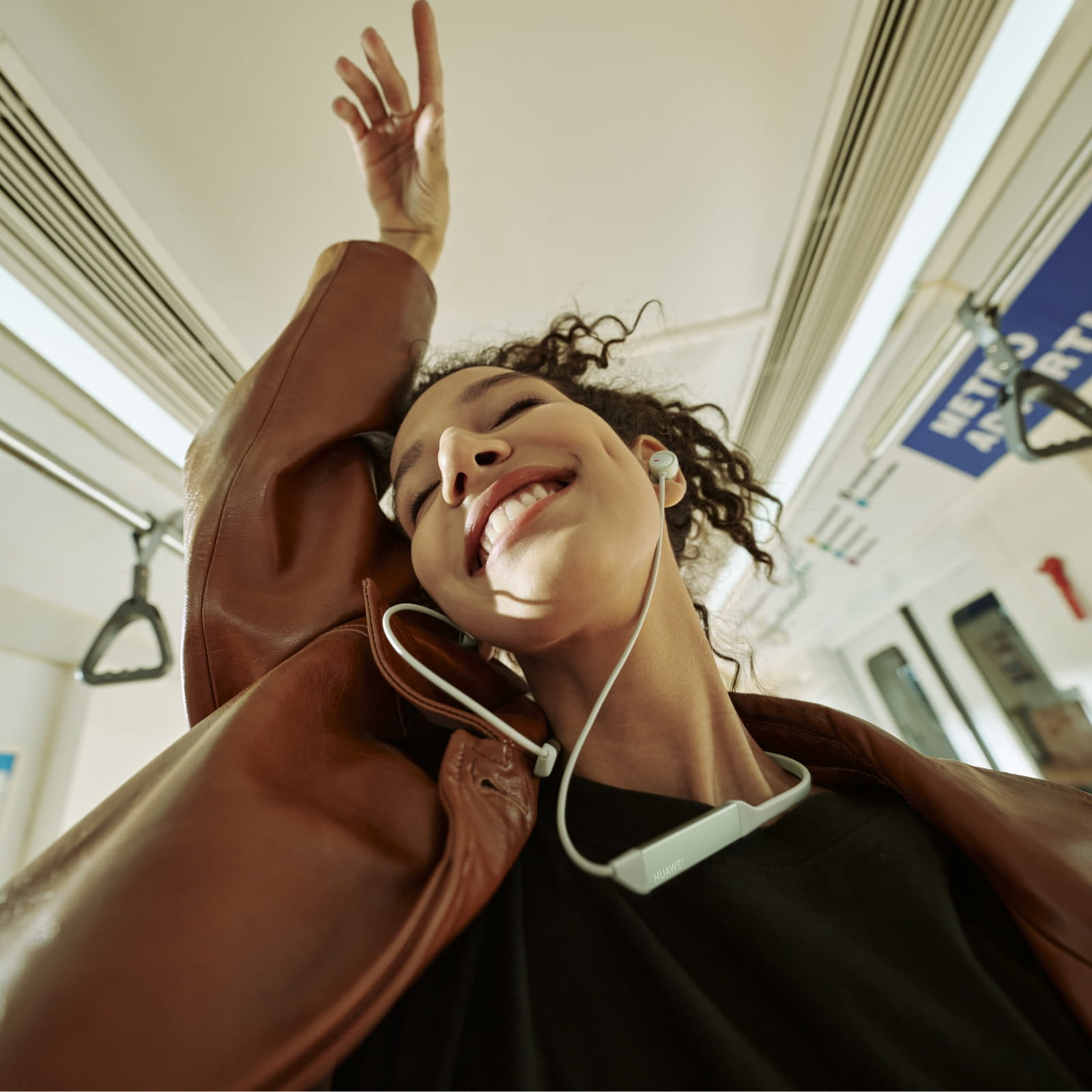 HUAWEI FreeLace Pro 2 Denoiser Creative Shot 1