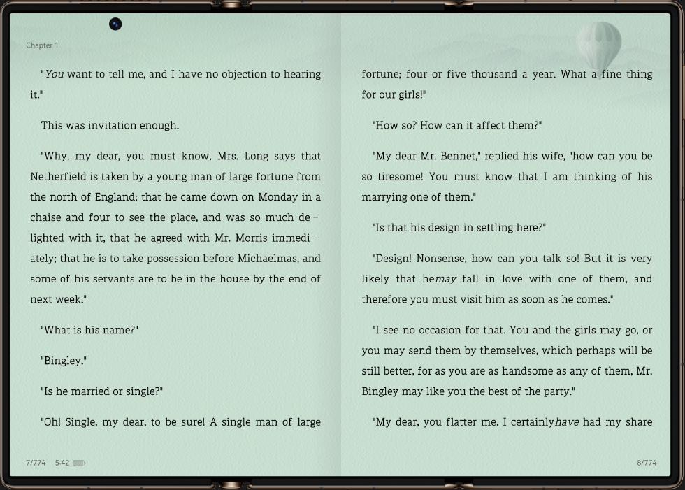 The interface of reading book when HUAWEI Mate XT | ULTIMATE DESIGN in triple screen
