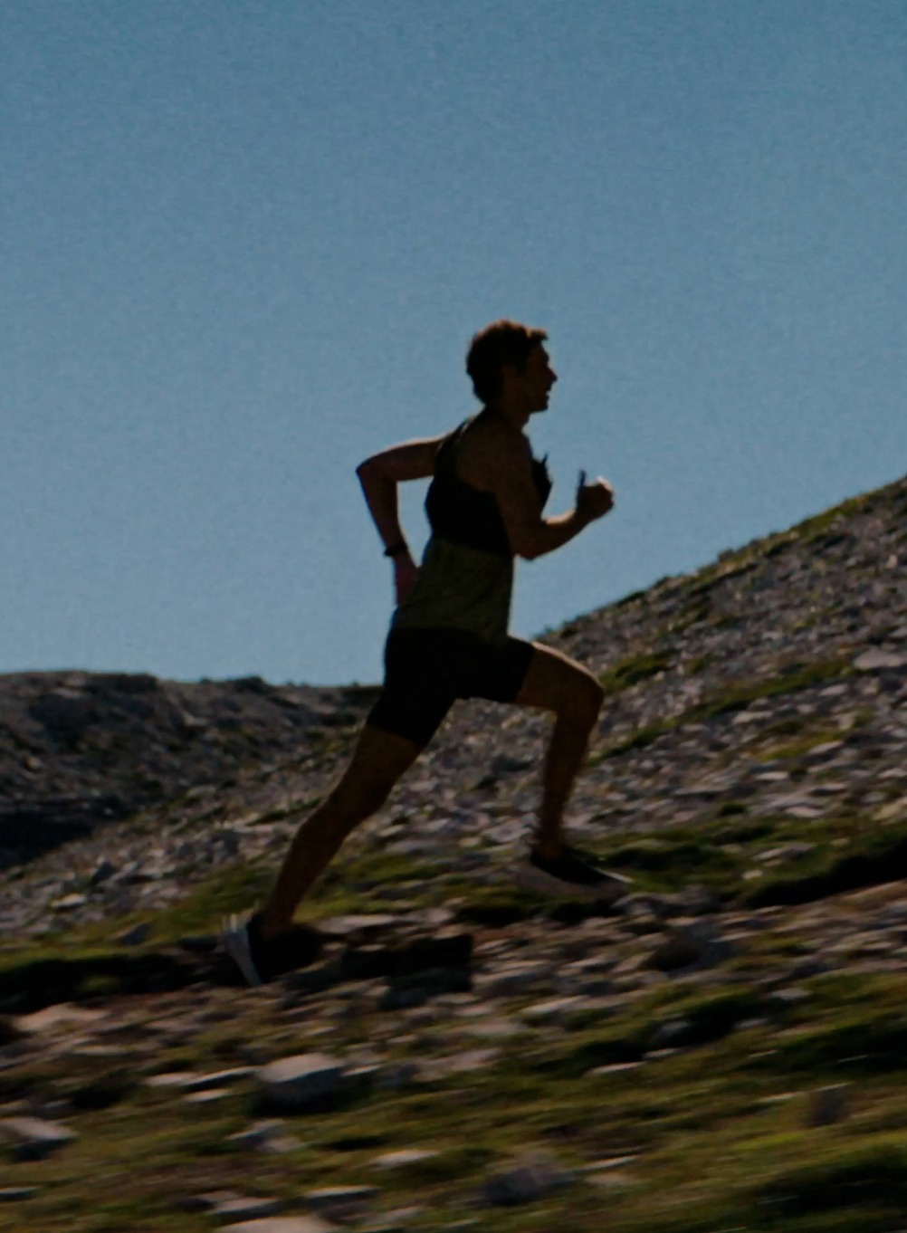 Mo Farah is running with HUAWEI WATCH GT 5 Pro positioning system video