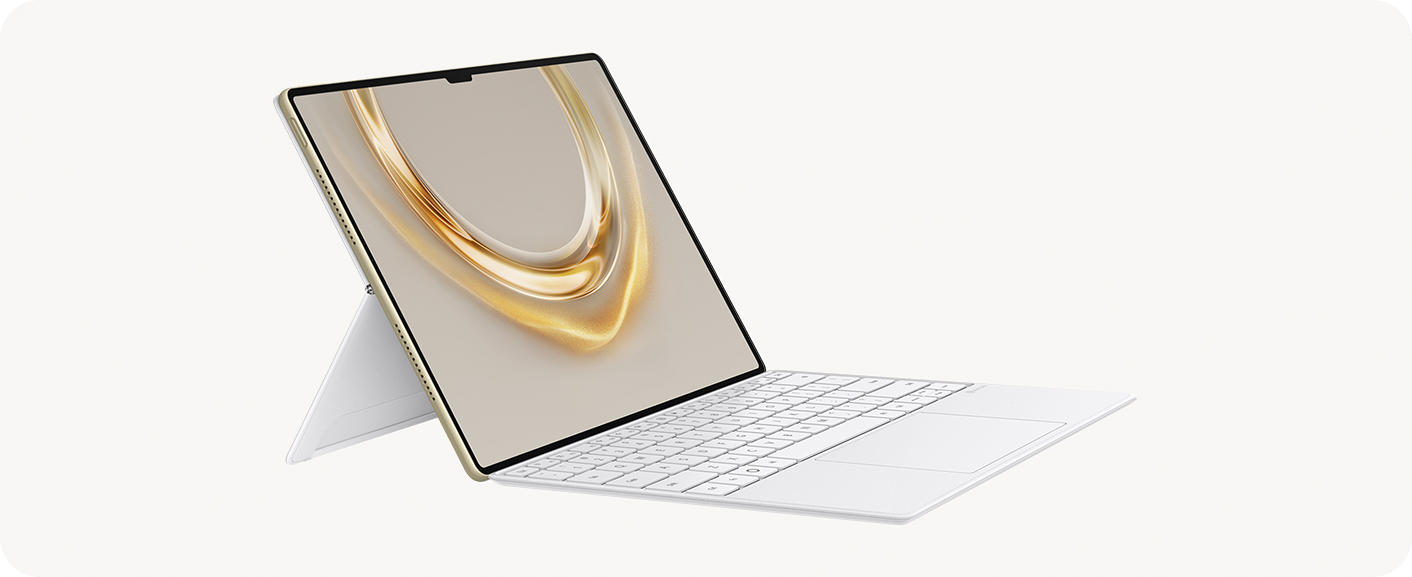 HUAWEI Smart Magnetic Keyboard attached to HUAWEI MatePad Pro 13.2-inch, to form Laptop mode