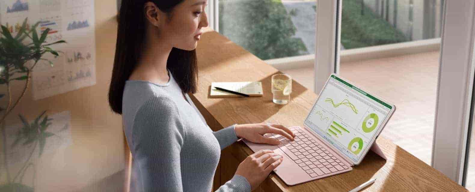 HUAWEI MateBook E laptop mode